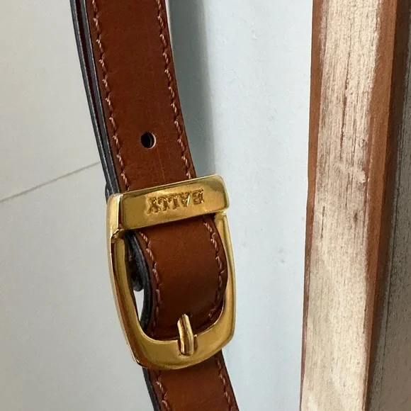 Bally Tan Leather Shoulder Bag with Gold Detail - Picture 6 of 12